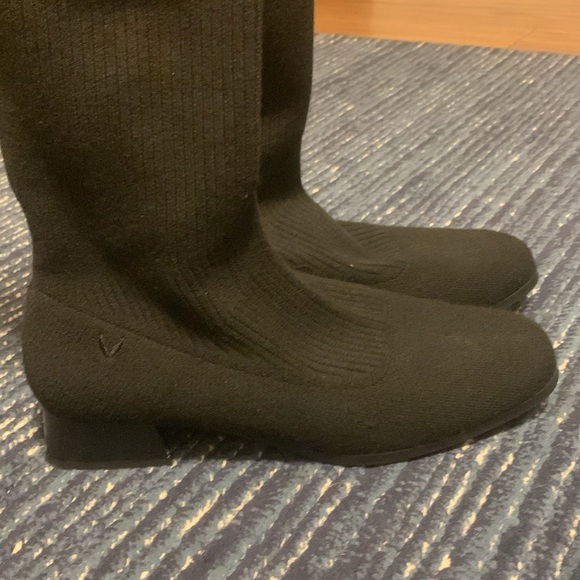 Vivaia Tara Pro Knee High Boots - Picture 11 of 14